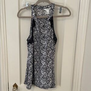 London Times Monochrome Sleeveless Blouse